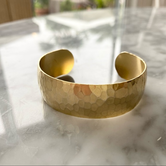 WILDE Vienna Cuff - Picture 2 of 4